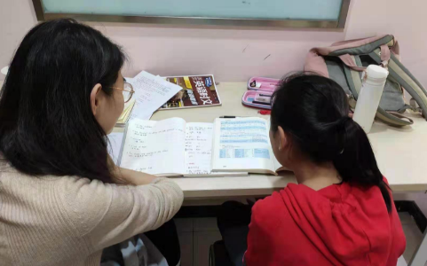 上海徐汇区田林路附近初一英语上门大学生家